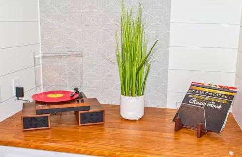 Riverfront Retreat: Sauna, Private Forest, 6 Falls - Foto 46