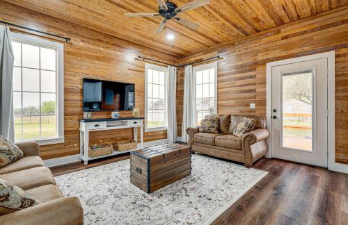 Furnished Deck and Views Rural Schulenburg Retreat - Foto 4