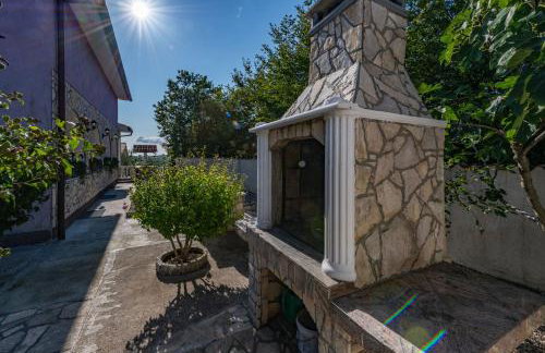 Villa Marić, a charming villa with a beautiful poolside - Foto 33