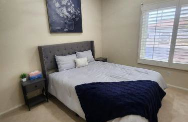 Bold Blue Retreat in Henderson - Foto 18