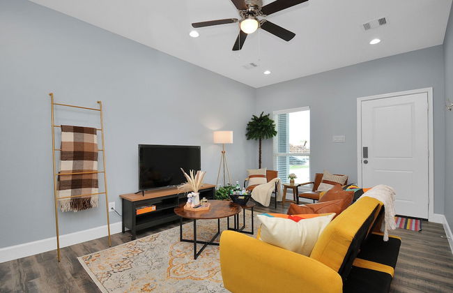 Cozy Retreat Near NRG Stadium, Free parking, Wi Fi - Foto 52