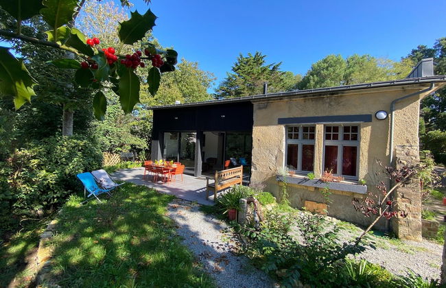 Holiday Home in Kerfany Near Beaches & Trails - Foto 1