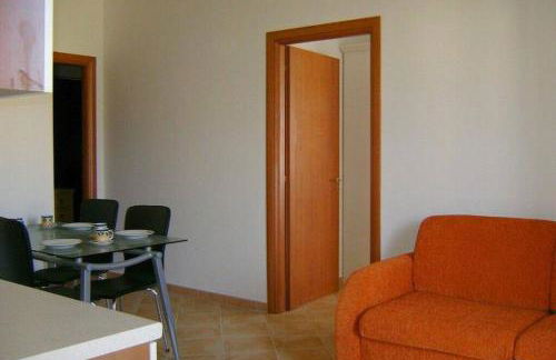Caulonia, 2 bed 1st Floor Apartment Close To Beach - Foto 13