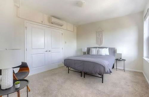 Perfect 1BR In Prime Location & View of Stadiums - Photo 13