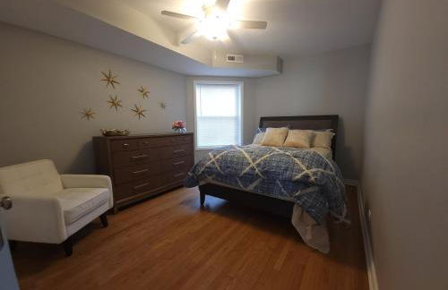 Beautiful Big 3 bedroom Quiet Apt near downtown - Foto 43