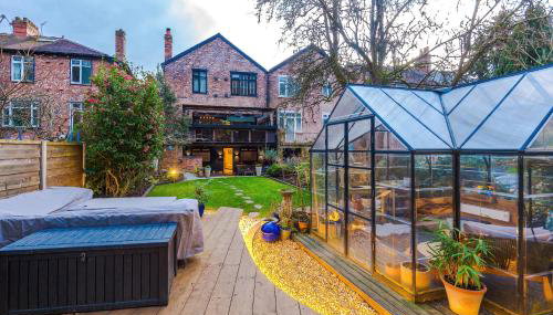 Unique Home in Northenden Urban Oasis sleeps 8 - Foto 3