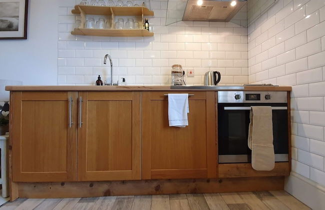 Stylish Town Centre Apartments - Photo 43