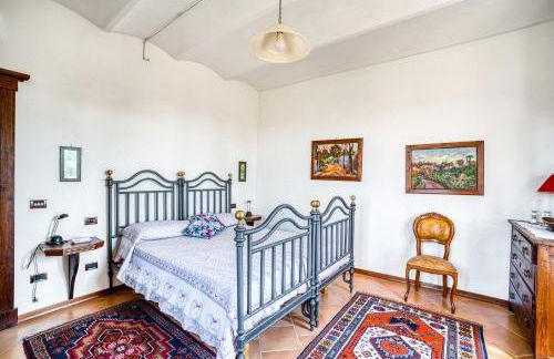 Timeless 19th-Century Villa with Private Pool Oasis - Photo 29