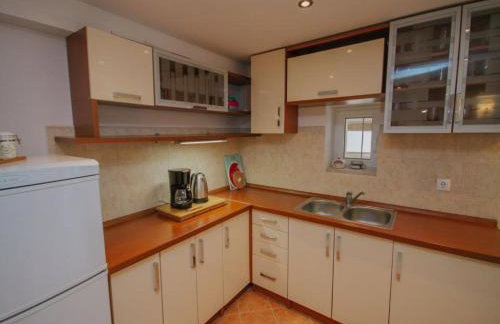 Holiday house with a swimming pool Primorski Dolac, Zagora - 22831 - Foto 13