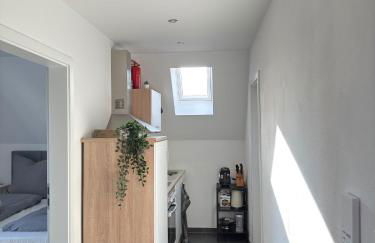 Neu! Exclusives City-Apartment - Fußbodenheizung, Regendusche, Waschmaschine - Foto 9