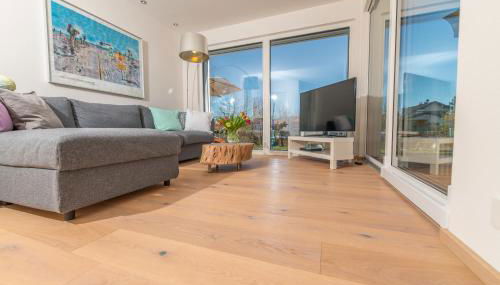 Helle Wohnung mit Bergblick & eigener Terrasse - Foto 4