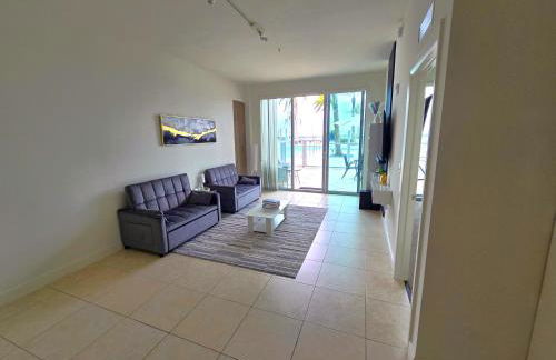Luxury 2BR in Downtown Fort Myers Pool & Terrace - Foto 16