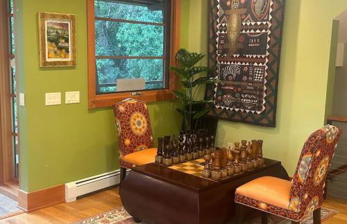 Coveted Creekside Setting, Near Downtown And Bogert Park - Foto 11