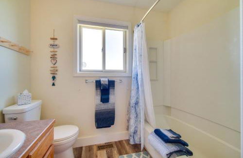 Bright Wyoming Retreat with Deck and Mountain Views! - Foto 12