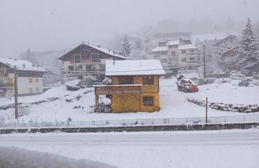 Studio MARMOTTE FONT-ROMEU 4 personnes avec balcon Résidence VAL SOLEIL entièrement rénové en juin 2021 place de PARKING & WIFI gratuit , draps & serviettes de toilettes non inclus, sabanas y toallas no incluidos - Foto 7