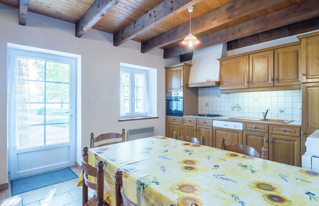 Spacious Holiday Home in Saint-nexans With Terrace - Foto 17