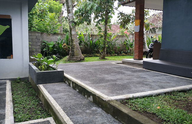 Anggira Villa Ubud - Photo 2