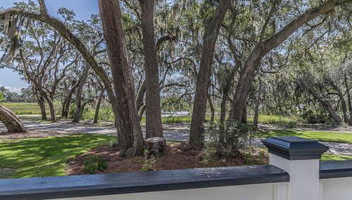 Newly Renovated LowCountry Cottage with Marsh Views - Sleeps 6 - Foto 5