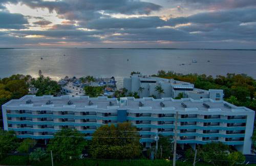 2BR in Key largo w pool and sunset views - Photo 14