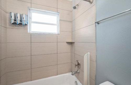 Chic Comfort Near Houston Hotspots - Foto 5