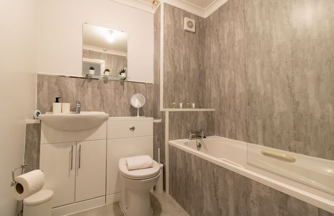 Stunning 2-bed Apartment in Washington - Photo 20