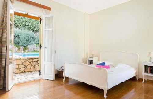 Yellow House Ithaca - Foto 17