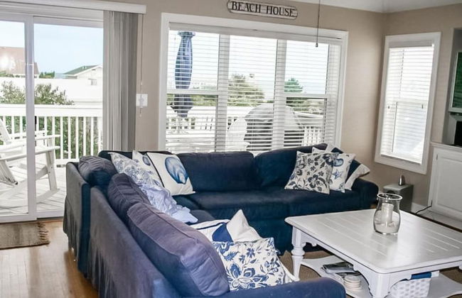 Coastal Escape w Pool Pool Table Walk to Beach - Foto 27