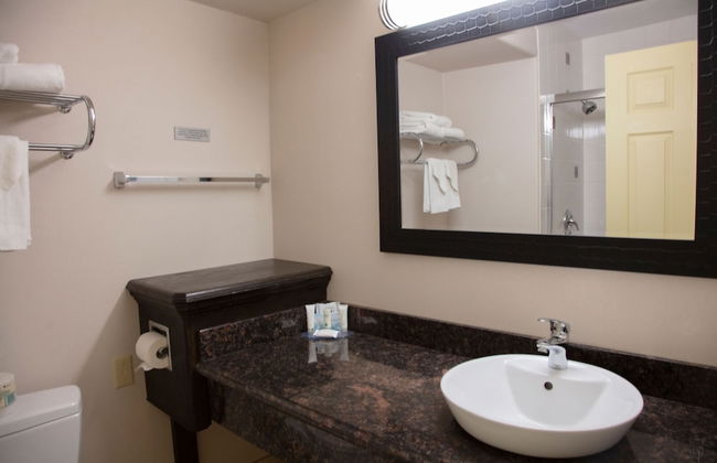 All Stay Suites - Photo 32