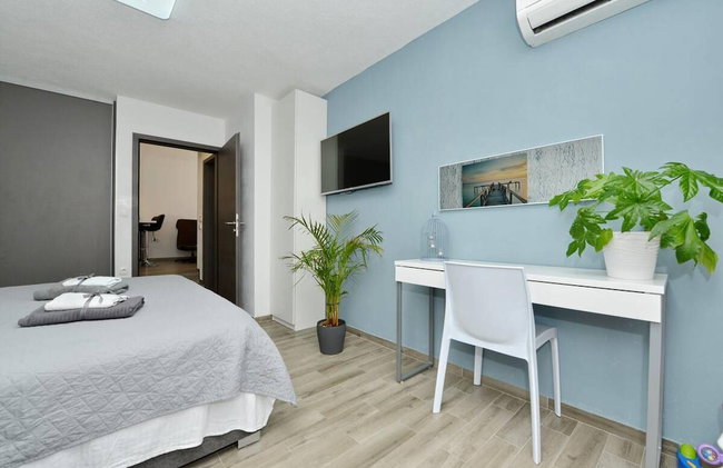 2 Bedroom Apartment Sleeps 5 - Privat Pool - Foto 17
