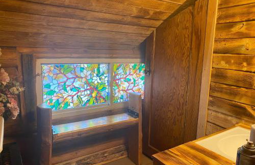 Red-tail Roundhouse at 22 West Cabins and Recreation - Foto 69