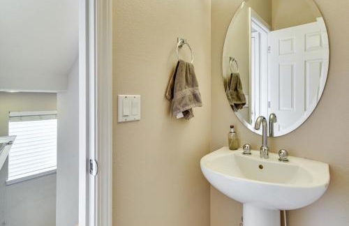 Work-Life Balance! Home Outside Dtwn Portland - Photo 13