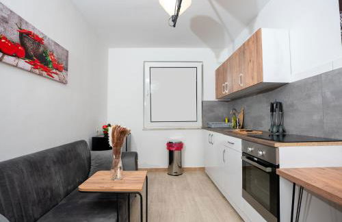 Livemore24 - Apartment 3 in Duisburg WLAN - Smart-TV - 24-7 Check-in und Küche - Photo 15