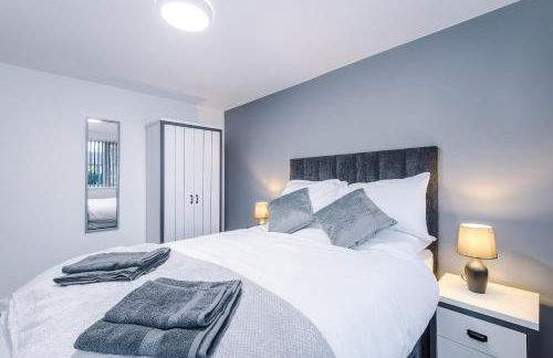 3BR Elegant House in Leeds Sleeps 6 Parking - Foto 19