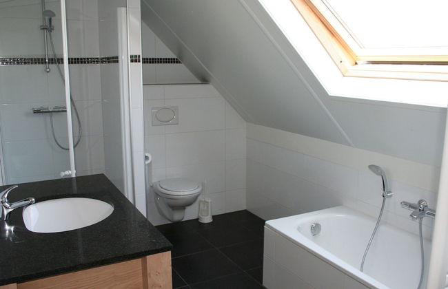 Lovely Holiday Home With Jetty Near Ijsselmeer - Foto 11