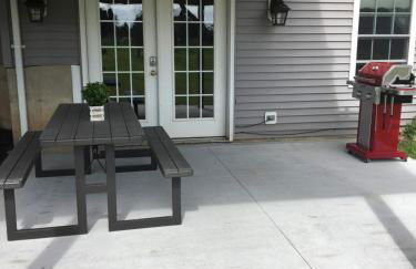 Privacy, entertainment, comfort galore 2 BR LR 1BA Home Theater, Pool Table - Foto 1