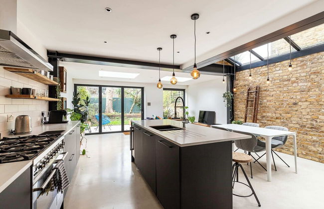 Spacious and Charming Brixton Home - Foto 9