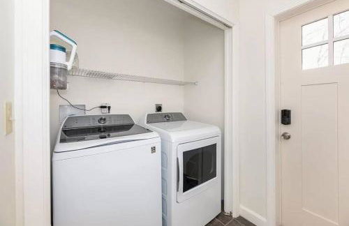 2-Unit House, big Lake Winnisquam views - Sleeps 13 - Foto 43