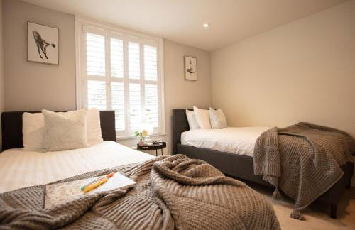 City to Country Retreat Luxury Cottage with Hot Tub - Foto 13