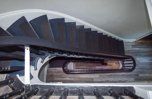 Jennifer's Modern & Comfy Broadway Walkable Stay - Foto 21