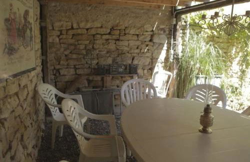 Gîte calme avec Spa en été, animaux acceptés, parcage, pour 8 personnes - FR-1-586-64 - Foto 24