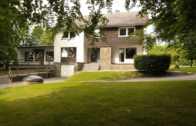 Luxury Holiday Home With Sauna Near Forest in Ovifat - Photo 35