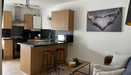 Flat 1 - Photo 3, pet friendly, minibar