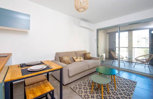 Studio Port Golfe-Juan Parking Wifi Climatisation Terrasse - Foto 1