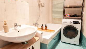 StadtNatur Apartment am Küchwald - 2 SZ mit Balkon, WASCHMASCHINE, Streaming-TV, Badewanne, Arbeitsplatz - Foto 4