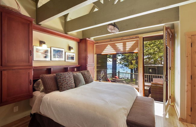 Beachfront Ski Cabin - Photo 8