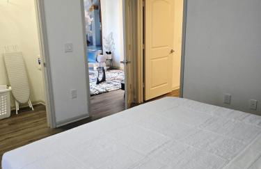 Luxury 1 BedRM Unit in Frisco Pool Gym & Workplace - Foto 48