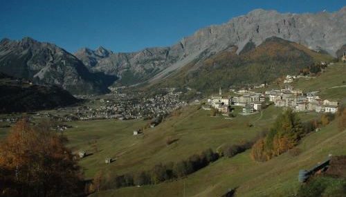 THE LITTLE NEST con balcone panoramico e box privato - Foto 3