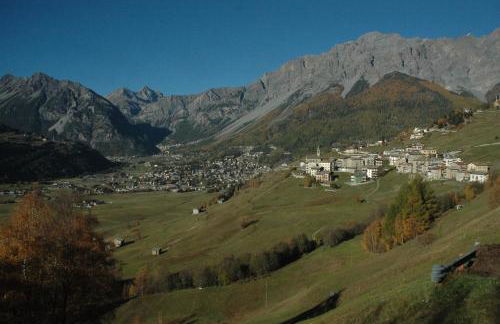 THE LITTLE NEST con balcone panoramico e box privato - Foto 3