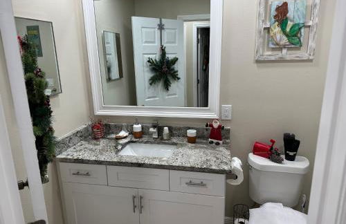 Lake Valrico's Camelot Court with HEATED POOL & access to private lake - Foto 7