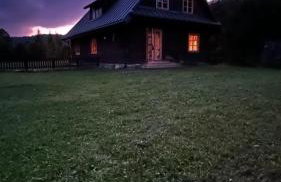 Nad Mikowym Potokiem - wydzielona część drewnianego domu z osobnym wejściem i ogrodem - Foto 41